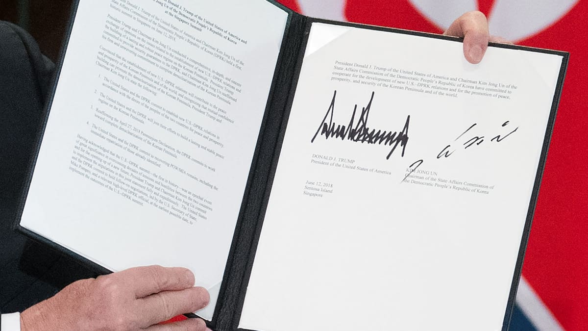 Kim Jong-unin ja Donald Trumpin Singaporessa allekirjoittama sopimus.