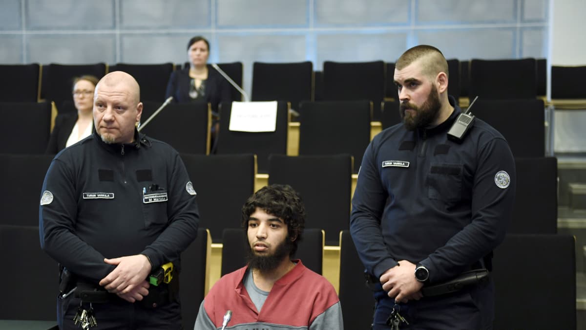 Syytetty osallistui huhtikuussa alkaneeseen oikeudenkäyntiin Turussa.
