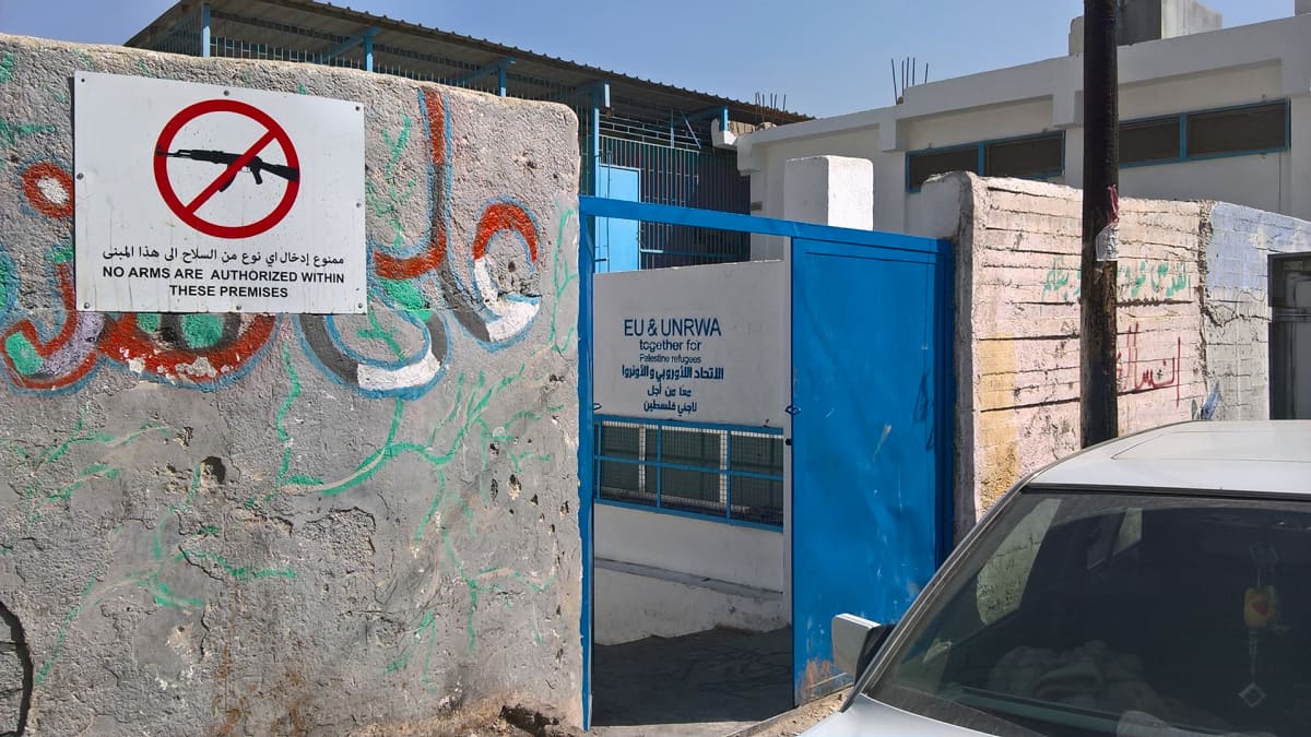 Ammanissa Jordaniassa myös pakolaisille pyritään turvaamaan koulunkäyntiä.