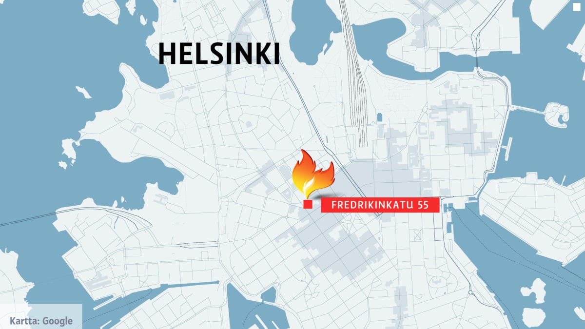 Helsingin keskustassa palaa ullakko – Fredrikinkatu suljettu liikenteeltä |  Yle Uutiset