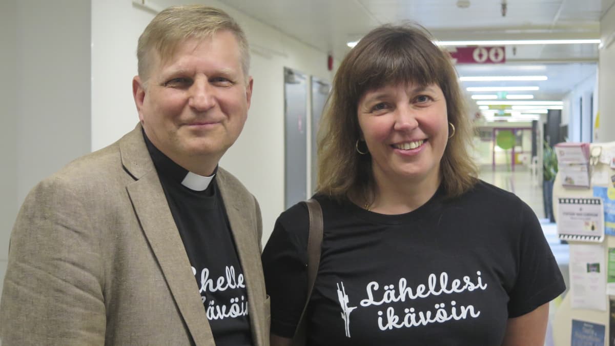 Olli Hallikainen ja Outi Lehtipuu kertovat körttiläisyydestä.