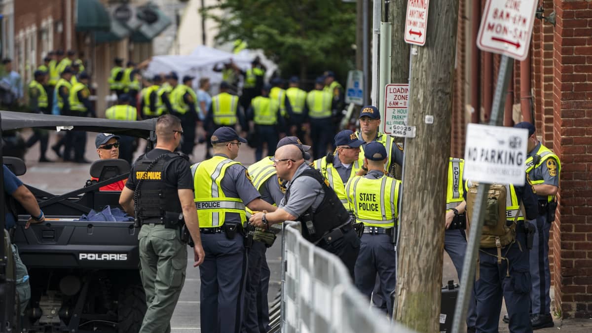 Poliisit valmistautuvat Charlottesvillen tapahtumien vuosipäivään
