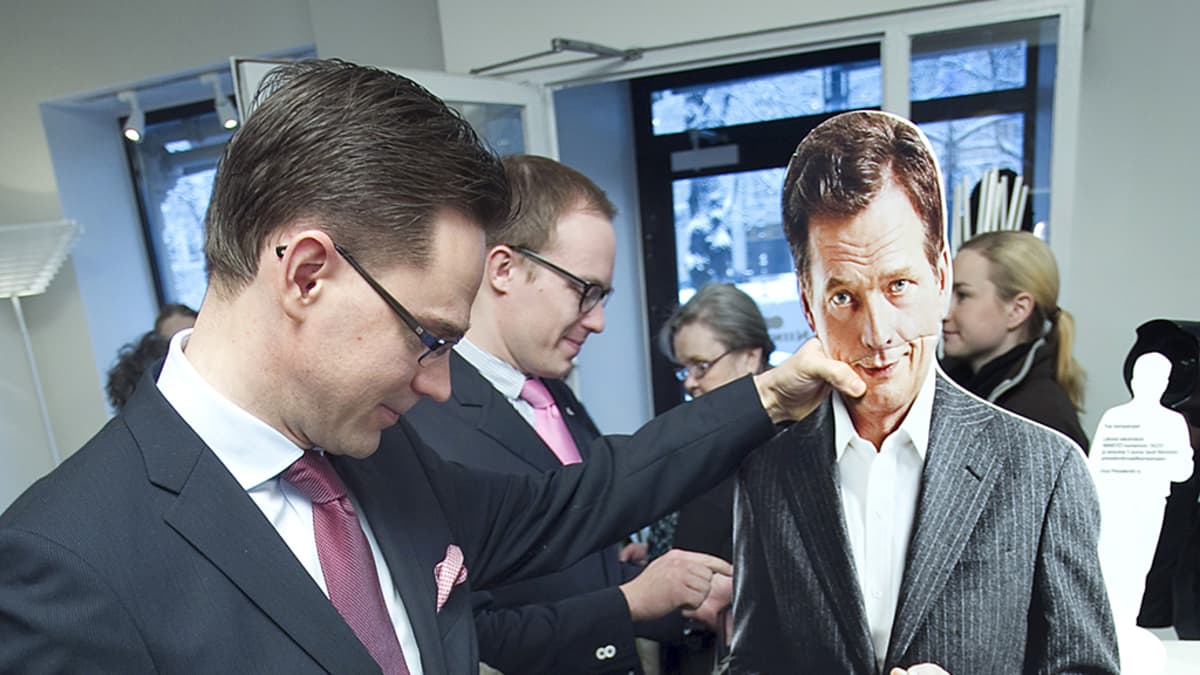 Jyrki Katainen Cafe Niinistön tiloissa Helsingissä 18. tammikuuta 2012.