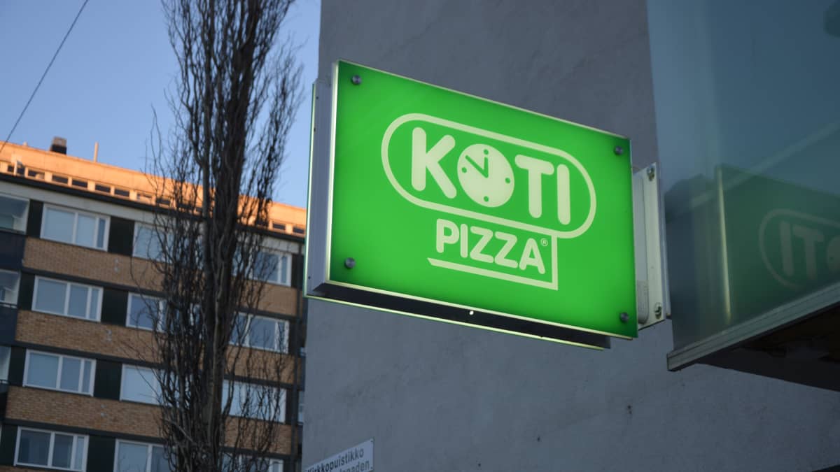 Kotipizza Vaasan Kirkkopuistikolla.