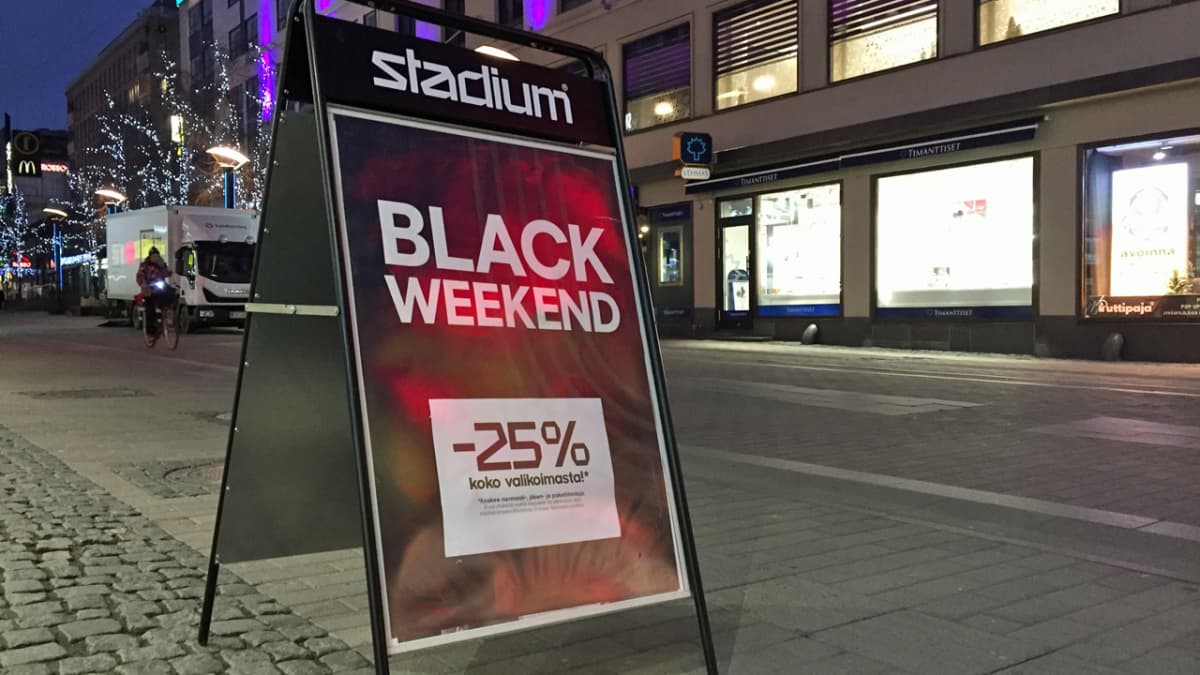 Black Weekend -kyltti