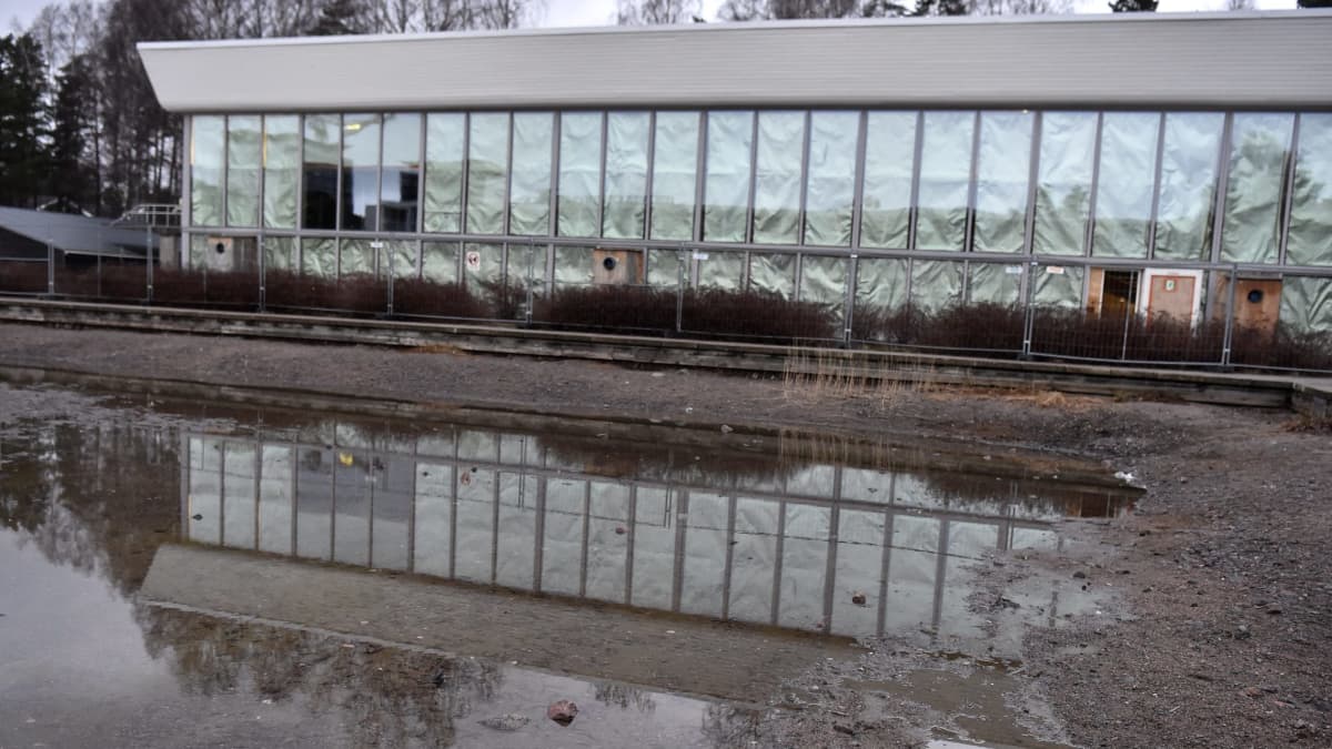 Tapiolan uimahalli Espoossa remontoitavana 4. tammikuuta 2018.