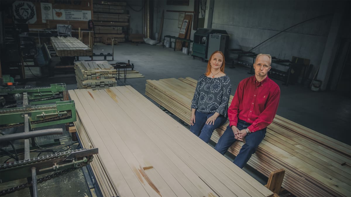 Kyyjärven Sahan viimeiset omistajat: sisarukset Leena, Heikki ja Anna (puuttuu kuvasta) Mäntynen.