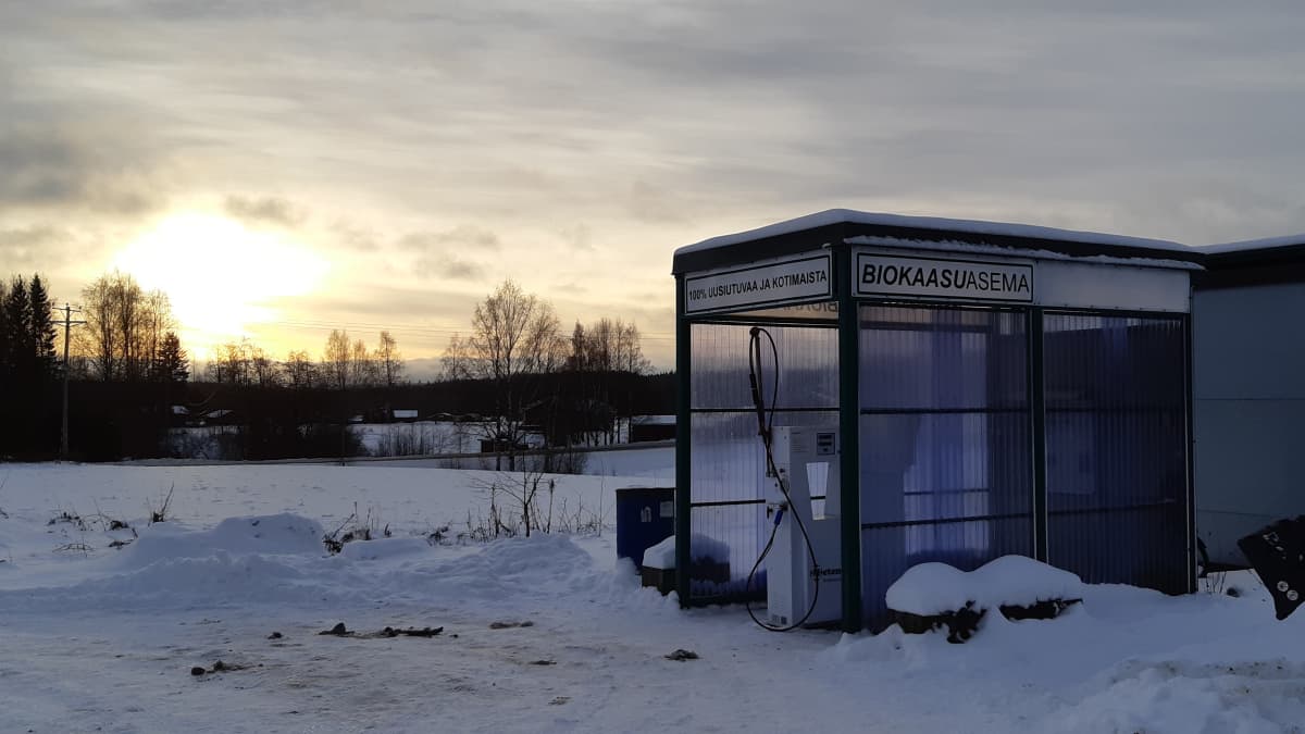 Suomen ensimmäinen julkinen kaasuntankkausasema Kalmarin tilalla
