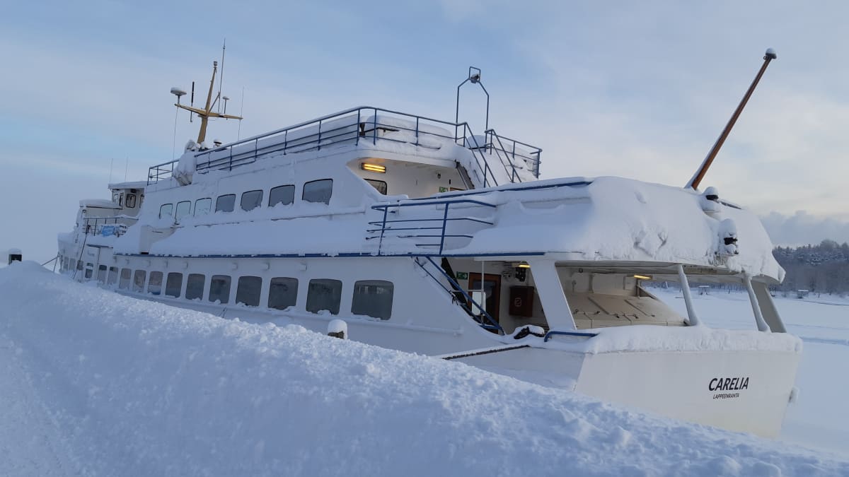 Risteilyalus Carelia Lappeenrannan satamassa 28. tammikuuta 2019.