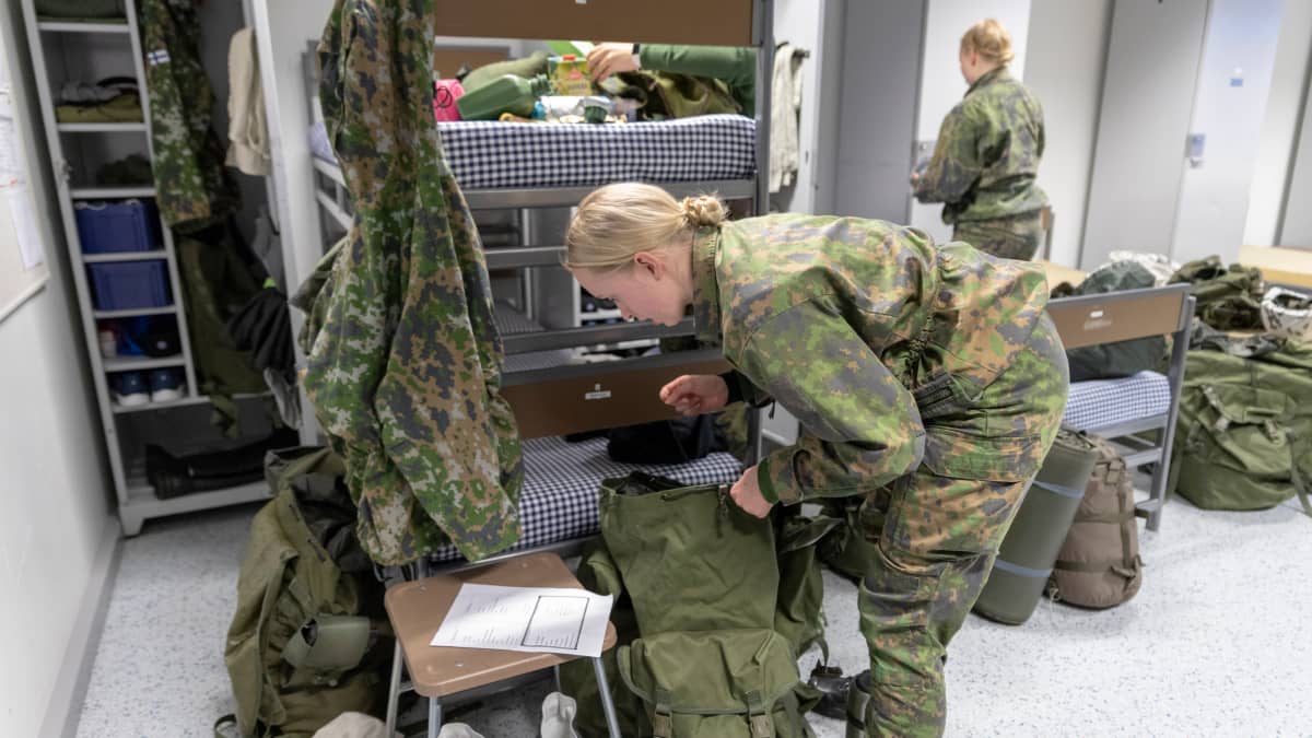 Erikoisjoukkojen Koulutukseen Uttiin Halutaan Nyt Vain Naisia Miehet 