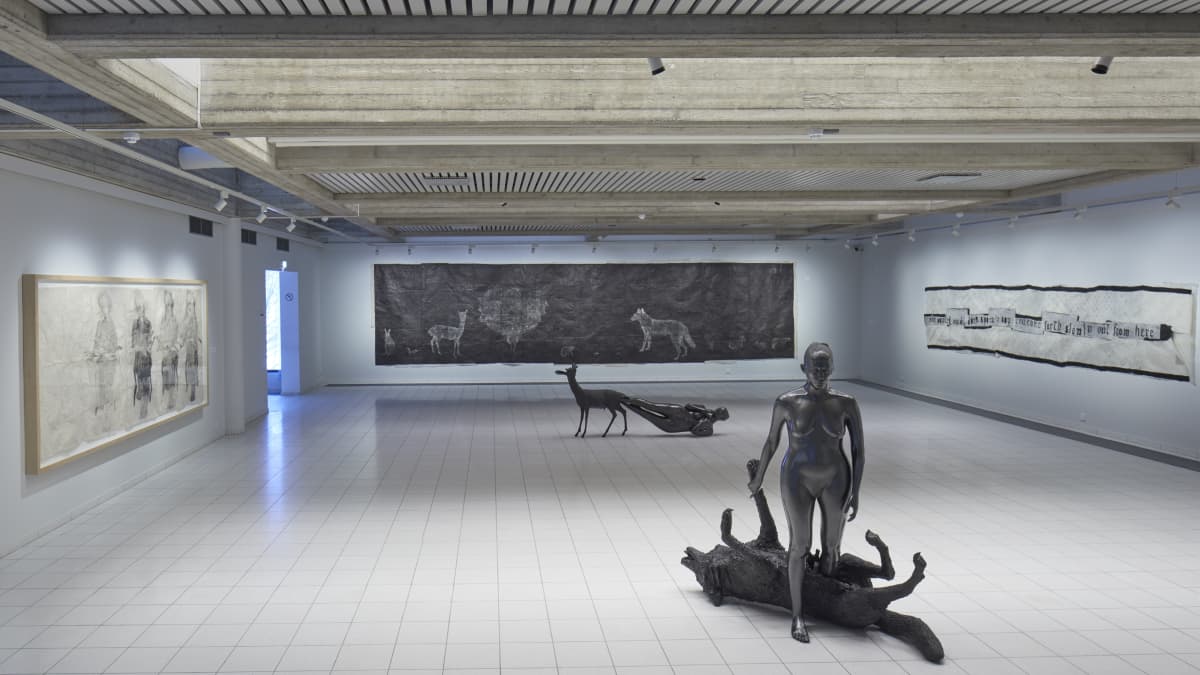 Kiki Smithin näyttely Sara Hildenin taidemuseossa