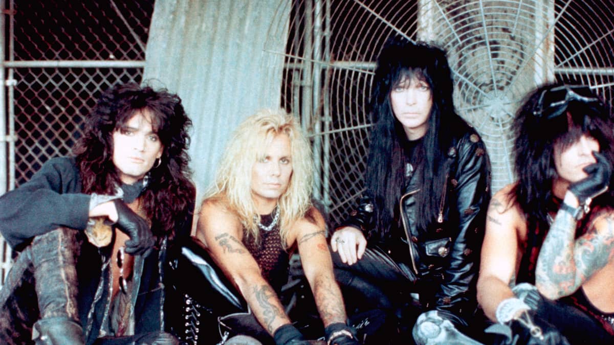 Mötley Crüe kuvattuna 1980-luvun lopulla.