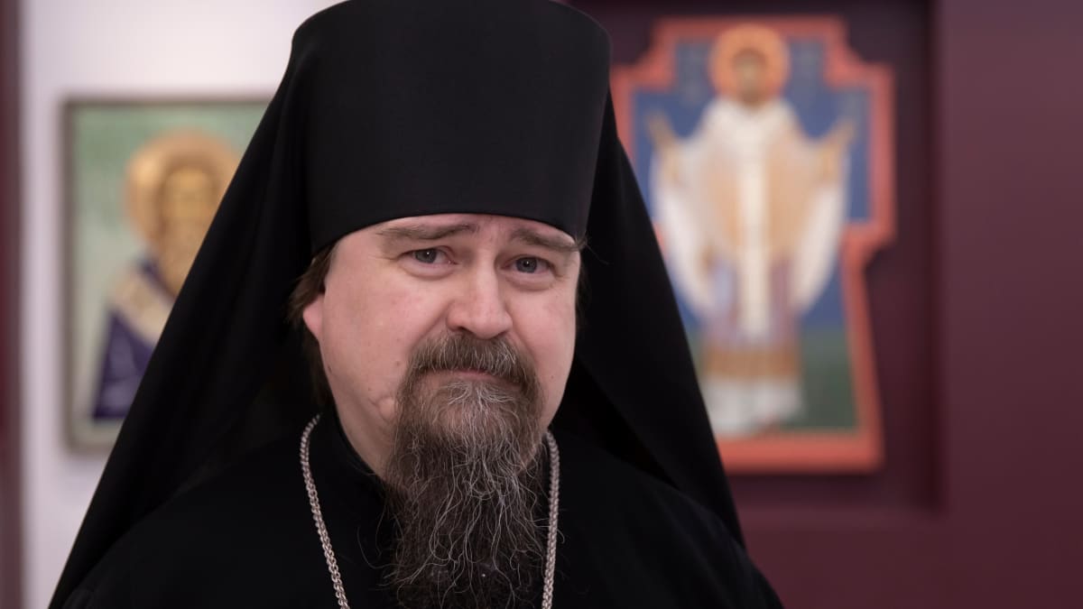 Arkkimadriitta Sergei, Uuden Valamon luostarin johtaja, pitää uusia pyhiä kunnioituksen osoituksena Suomen ortodoksiselle kirkolle ja koko Suomelle.
