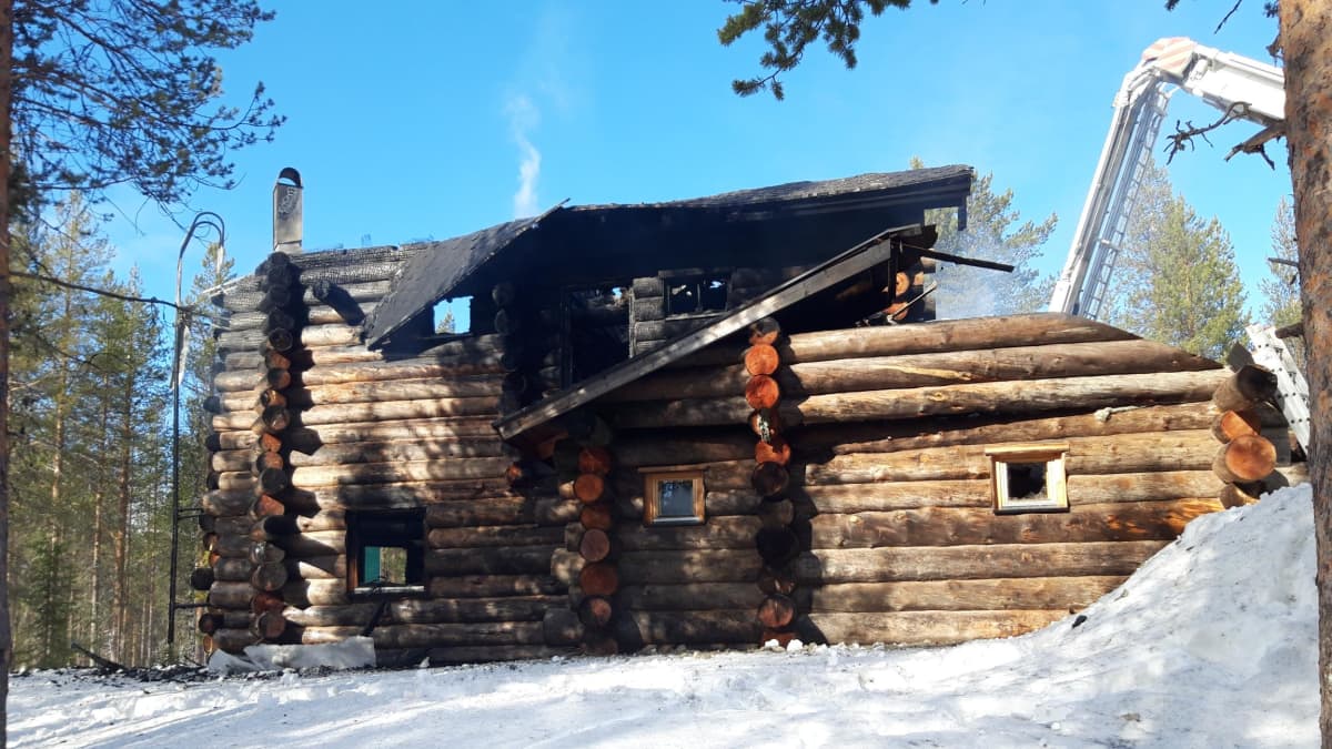 Faulty electrical work to blame for Levi cabin fire that killed three  minors | News | Yle Uutiset