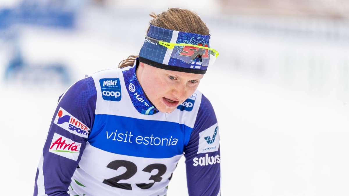 Johanna Matintalo oli väsynyt mutta tyytyväinen päästyään maaliin Otepään 10 kilometrillä.