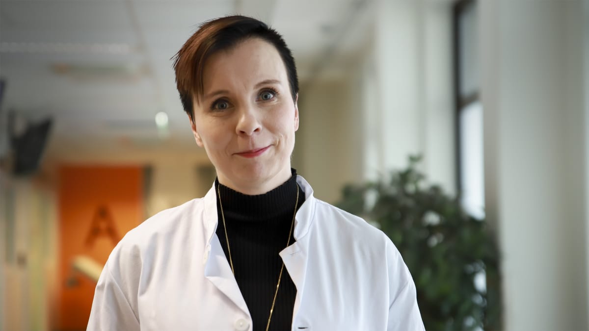Sally Järvelä, toimialue johtaja, lääkäri, Tays