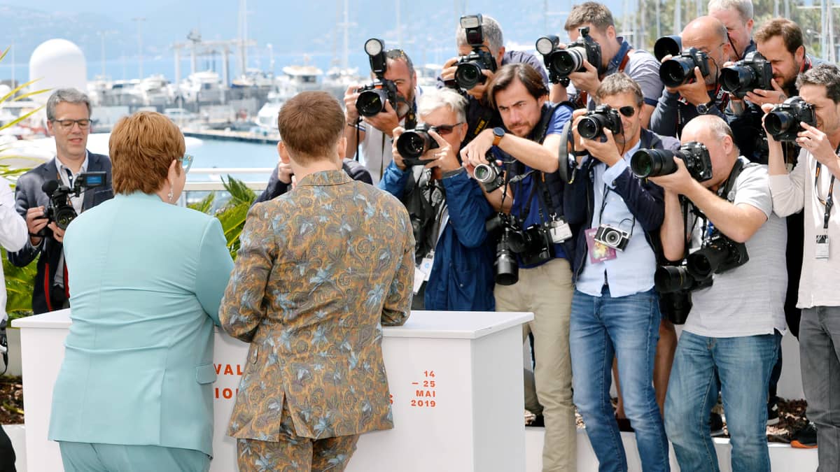 Elton John ja Taron Egerton poseerat valokuvaajille Cannesissa.