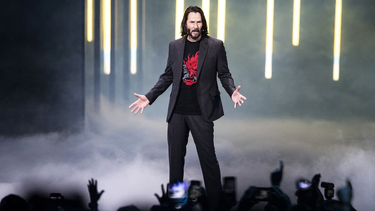 Keanu Reeves esiintymässä E3-messuilla