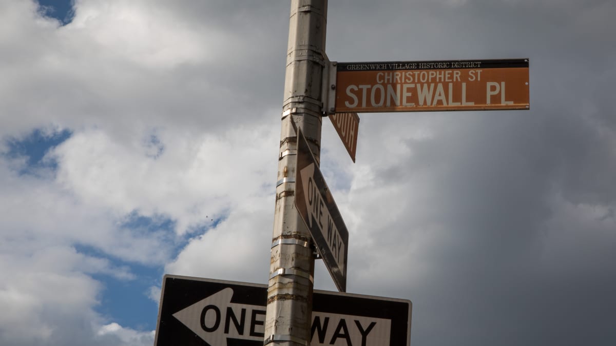 Stonewall place –liikennemerkki.