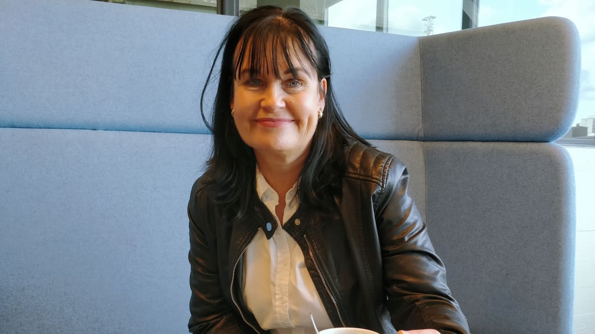 Tuula Amberla täyttää 60 vuotta – uralla on ehtinyt soida moni muukin ...