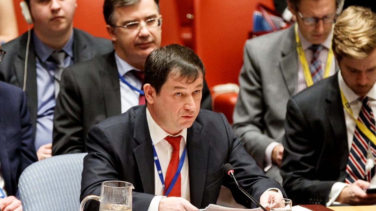 Venäjän YK-lähettiläs Dmitri Poljanski turvallisuusneuvoston kokouksessa marraskuussa 2018.