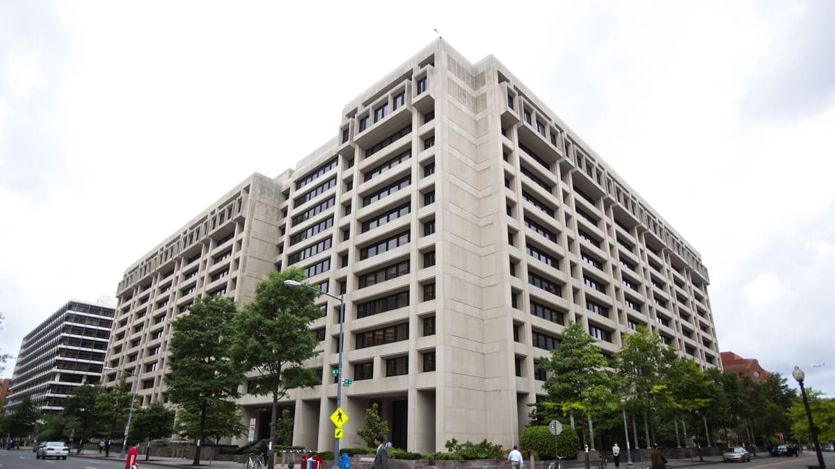 IMF:n päärakennus Washingtonissa.