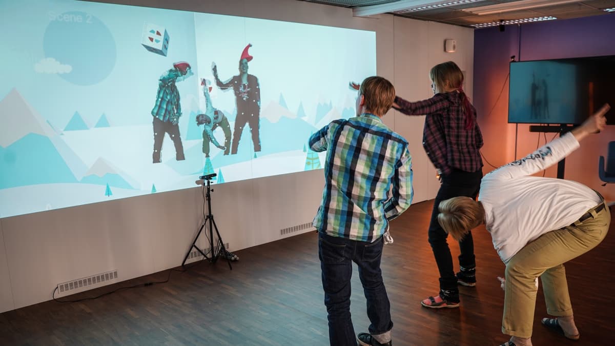 Helsinki XR Center, interaktiivinen seinä