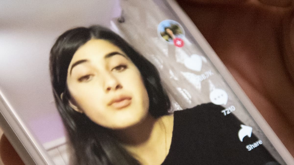 Feroza Aziz