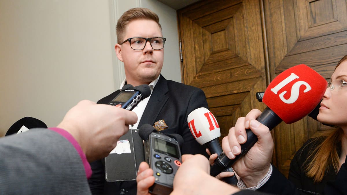 SDP:n Antti Lindtman ilmoitti olevansa käytettävissä pääministeriksi puolueen eduskuntaryhmän kokoukseen jälkeen eduskunnassa Helsingissä 3. joulukuuta 2019. 