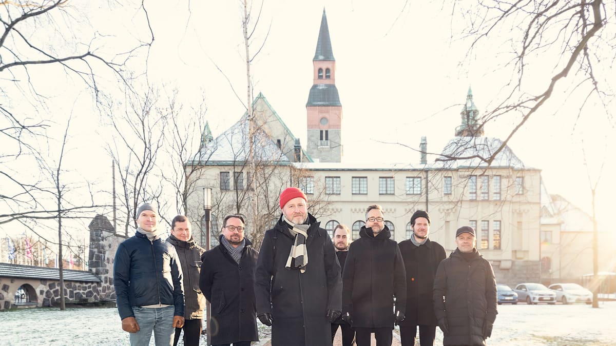 JKMM:n suunnittelutiimi Samuli Miettinen, Asmo Jaaksi, Teemu Kurkela, Juha Mäki-Jyllilä, Samppa Lappalainen, Marcus Kujala, Samuli Summanen ja Marko Pulli