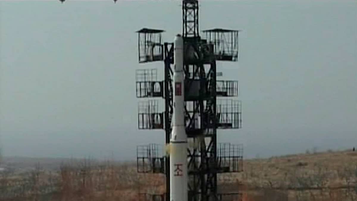 Arkistokuva. Kuvassa Unha-2 -raketin laukaisu huhtikuussa 2009.