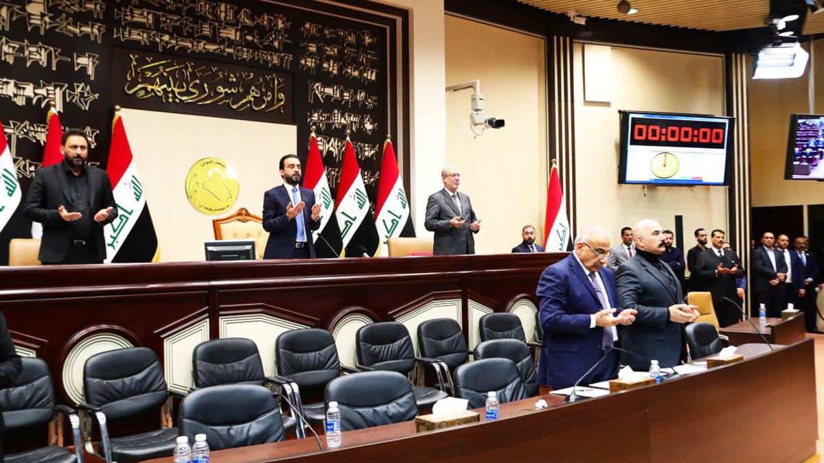 Irakin parlamentin istunnossa pidettiin rukoushetki Yhdysvaltain ilmaiskussa kuolleiden Qassem Suleimanin ja Abu Mahdi al-Muhandisin puolesta.