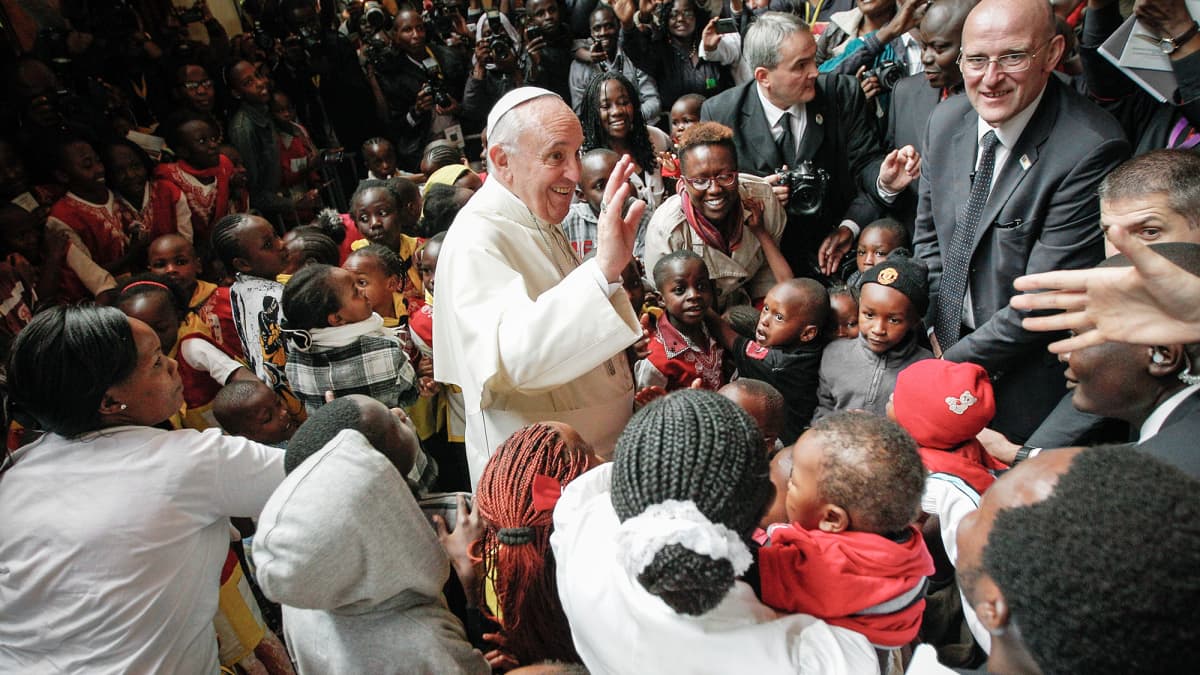 Paavi Franciscus vierailee Nairobissa.