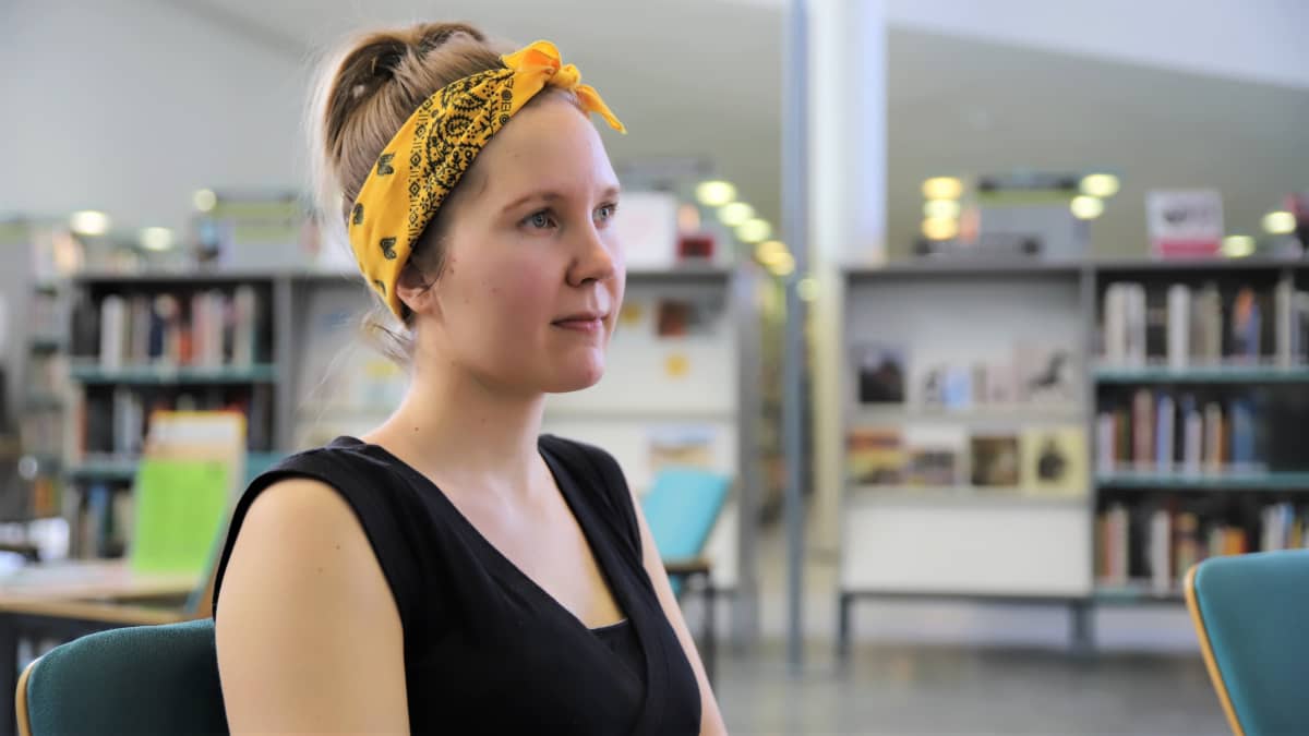 Anni Eresmaa Korhonen lähikuvassa.