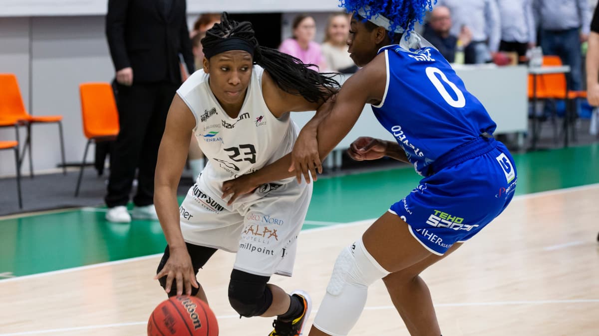 Erica Covile (Catz #23), Zykera Rice (PeKa #0)