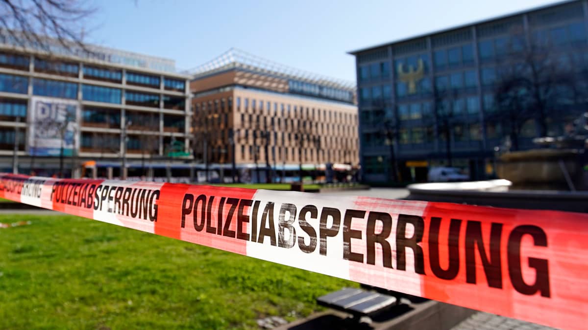 Poliisin sulkuteippi Mannheimissa, Saksassa 23. maaliskuuta.