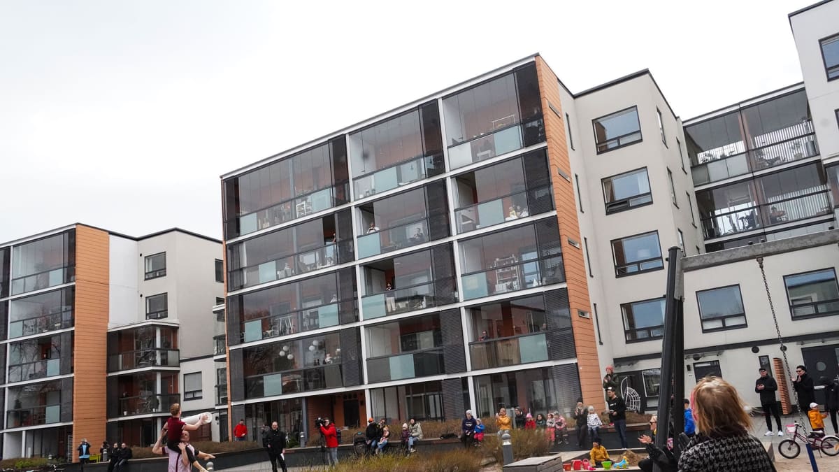 Kate & Pasi, sirkus, Vallila