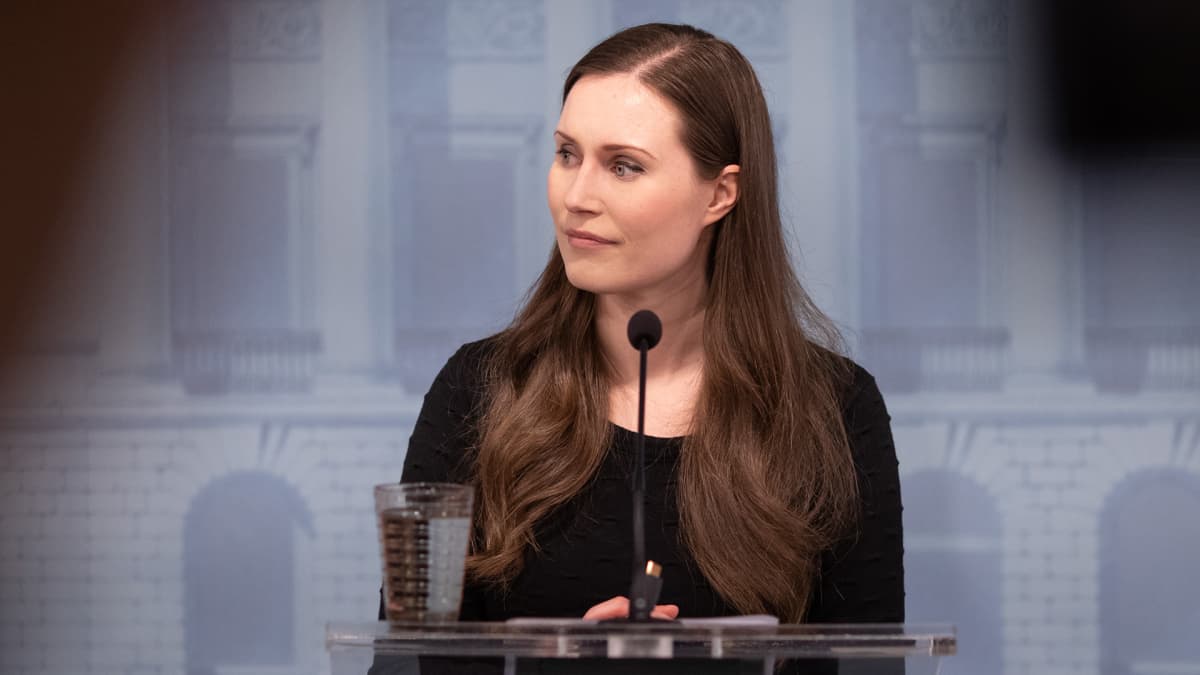 Hallituksen tiedotustilaisuus koronarajoitusten purkamisesta 4. toukokuuta.