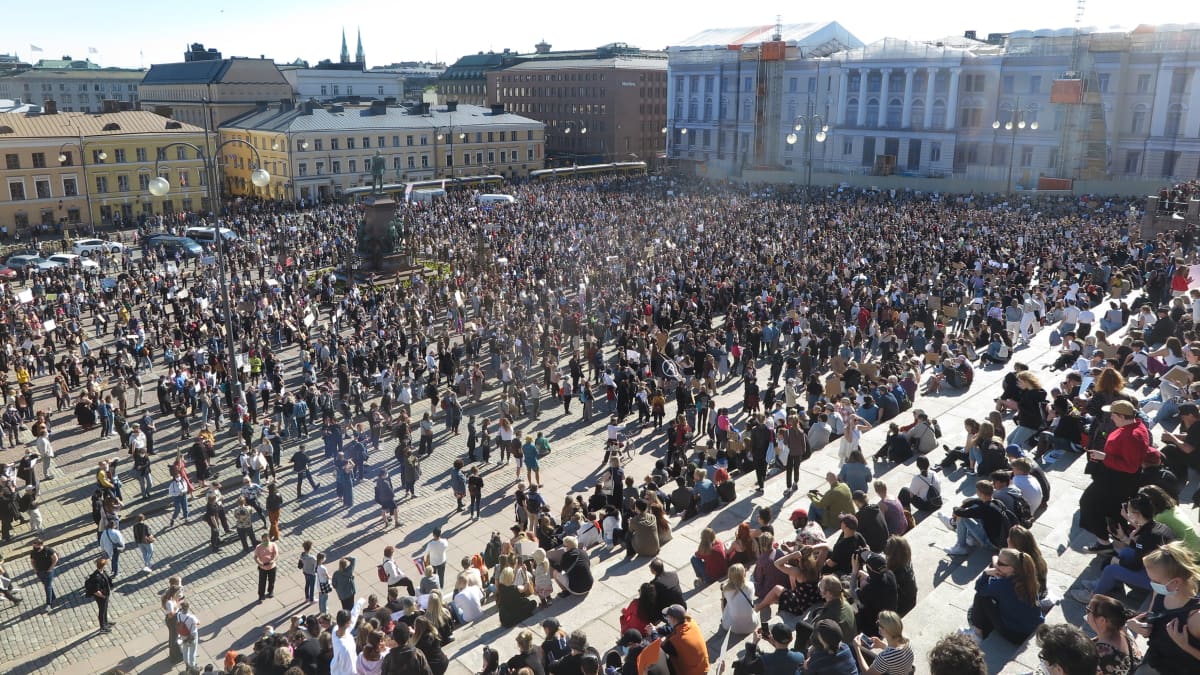 The anti-racism demonstration held on 3 June 2020 at Helsinki's Senate Square.