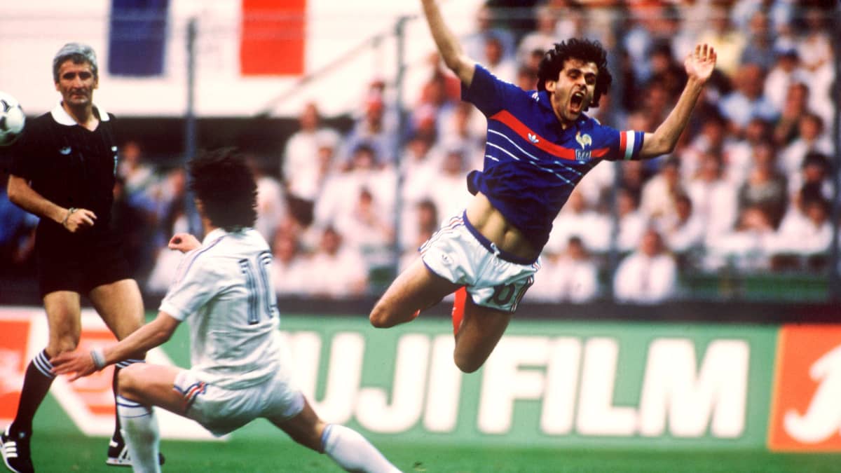 Michel Platinia rikotaan 1984 EM-kisoissa