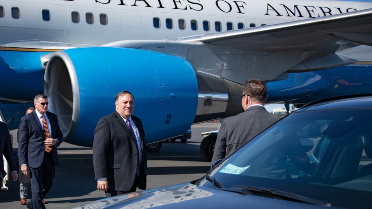 Yhdysvaltain ulkoministeri Mike Pompeo saapuu Rovaniemelle toukokuussa 2019.