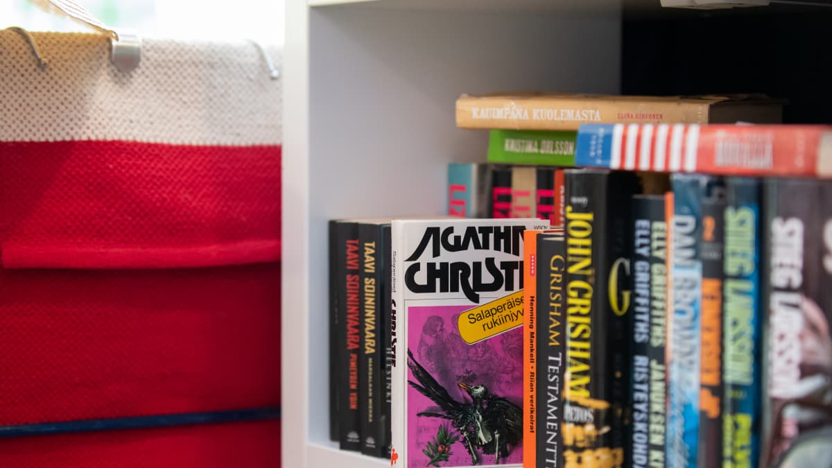Agatha Christien kirja löytyi myös kirpputori Aarteen Kiertoon valikoimasta.