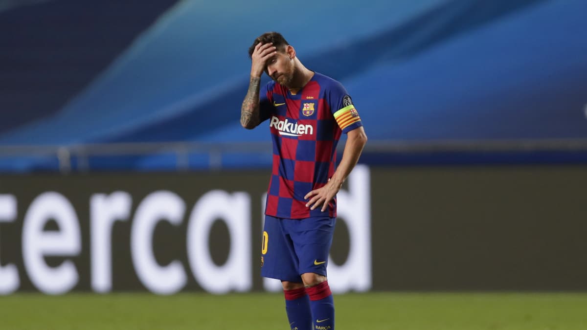 Barcelonan Lionel Messiä ei naurattanut, kun joukkue hävisi Bayernille 2–8.