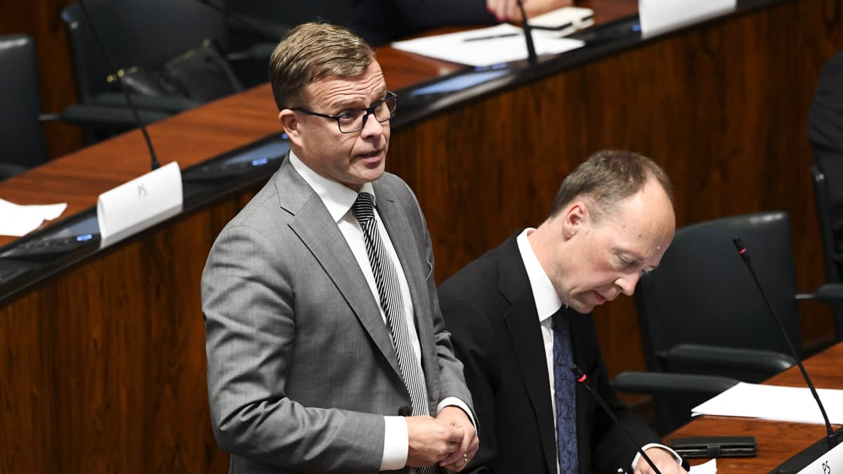 Kokoomuksen puheenjohtaja Petteri Orpo ja perussuomalaisten puheenjohtaja Jussi Halla-aho.
