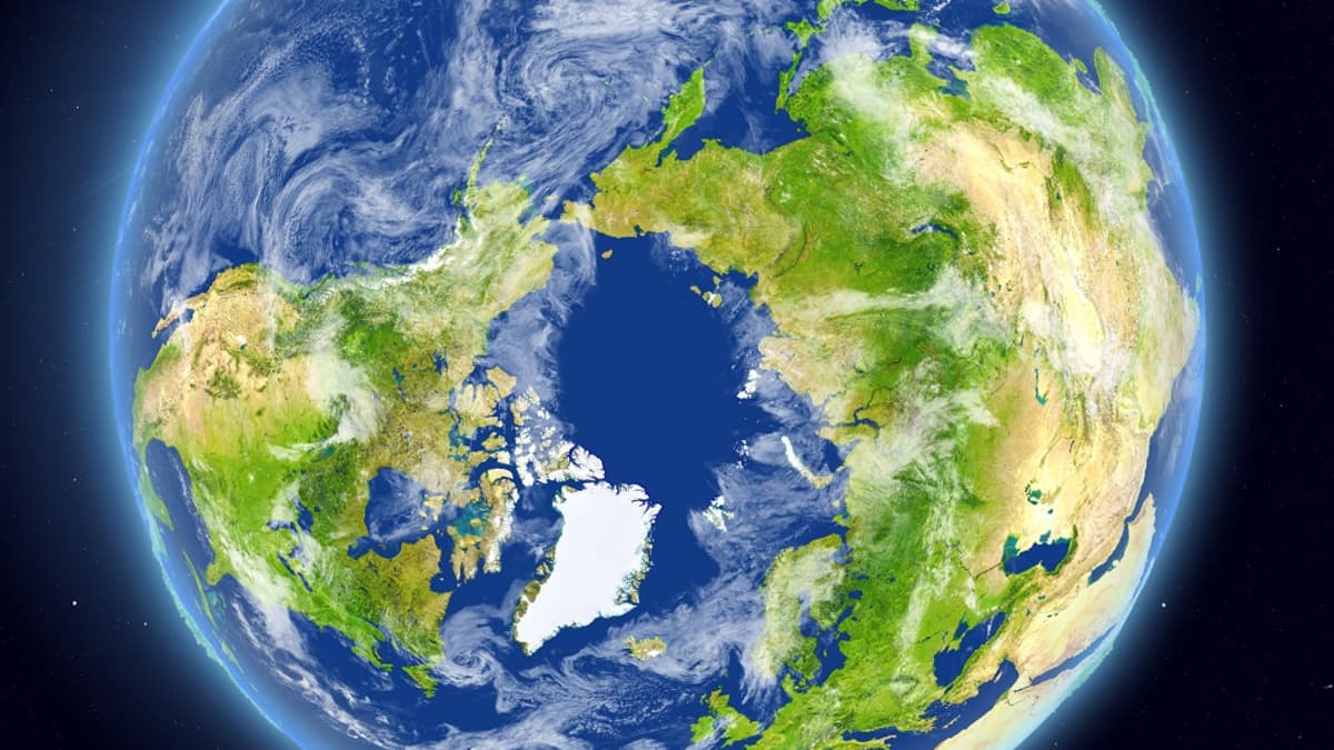 Satelliittikuva maapallosta niin, että pohjoisnapa on keskellä. 