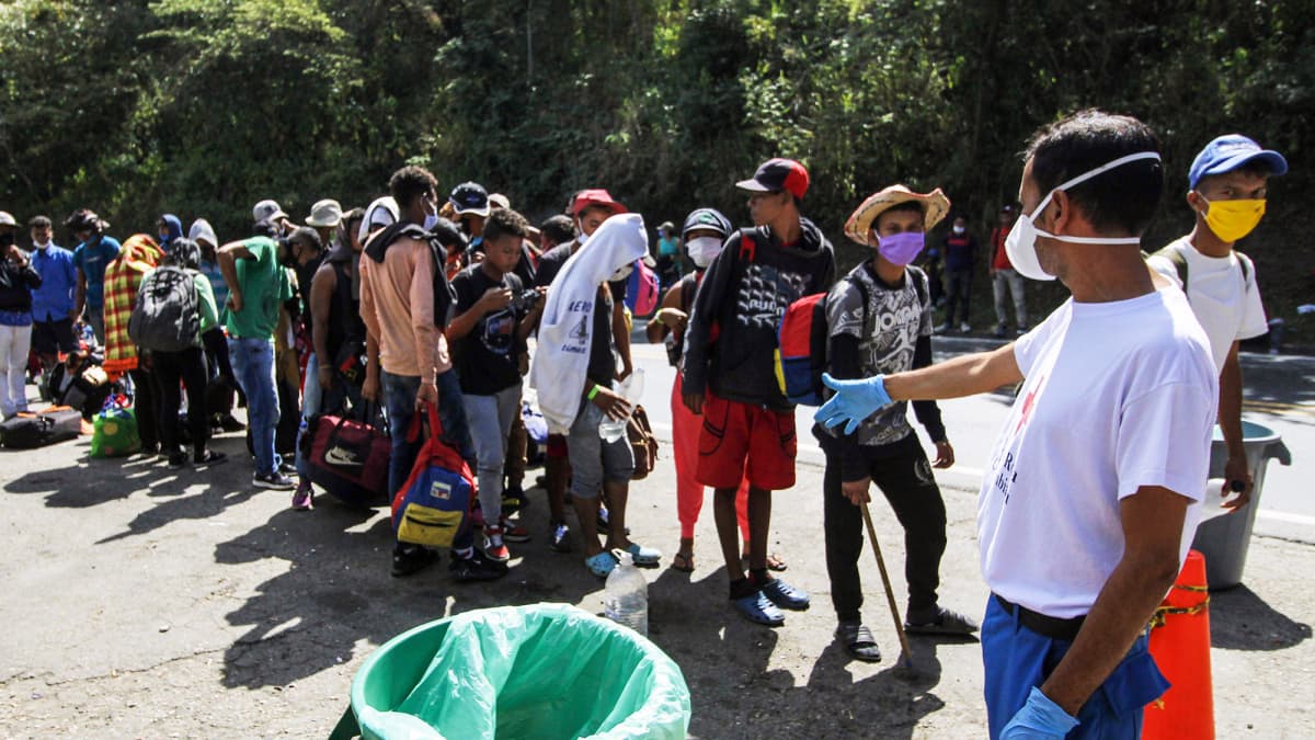 Kolumbia ratkaisi pakolaisten aseman: Antaa vuosikausien oleskeluluvan  lähes miljoonalle paperittomalle venezuelalaiselle