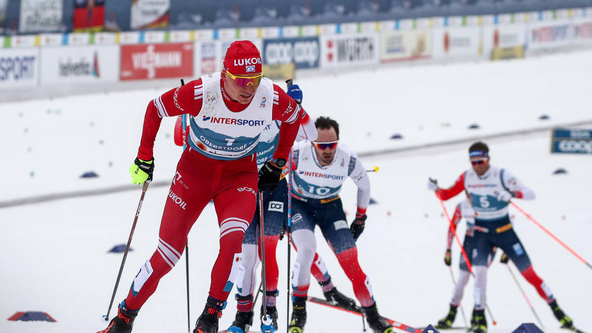 Aleksandr Bolshunov saavutti ensimmäisen arvokisojen kultamitalinsa lauantain yhdistelmäkilpailussa. Hän löi viiden norjalaisen rintaman hurjalla matkavauhdillaan.