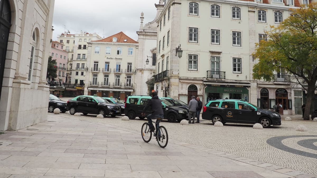 Kaupunkikuvaa Lissabonista.