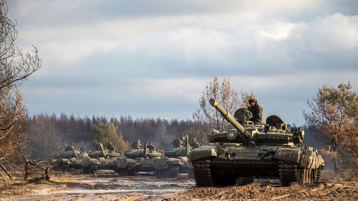 Ukrainalaisia panssarivaunuja 