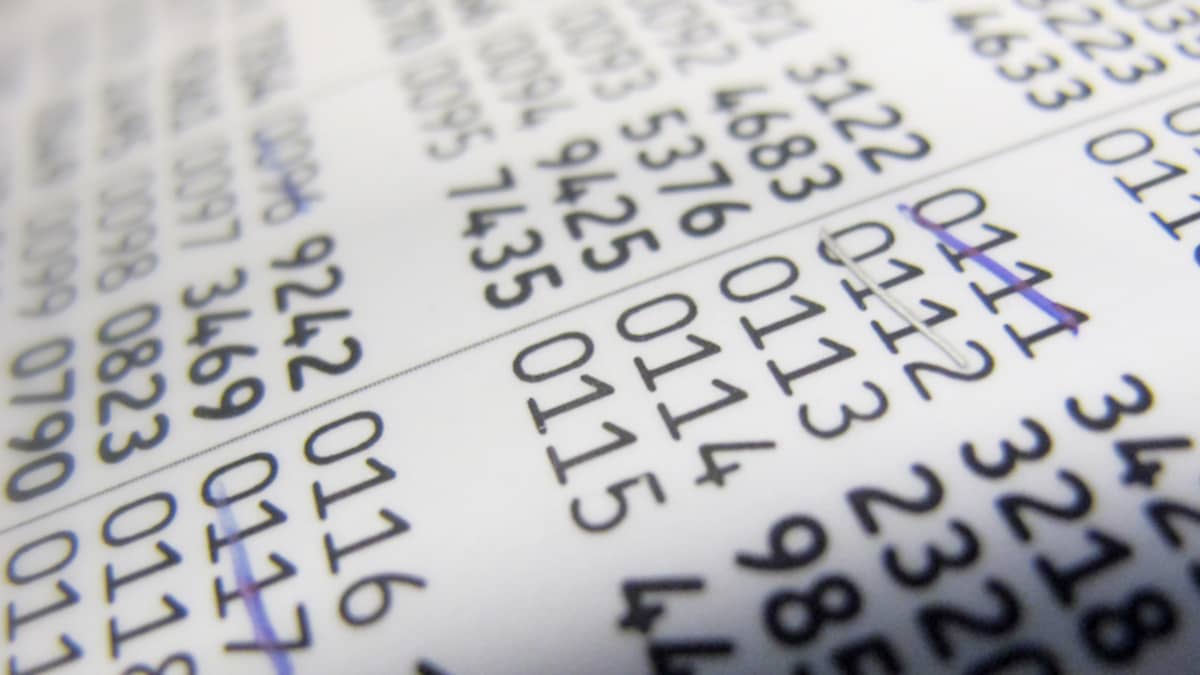 Paradoksi - nettipankki pidentää kassajonoja konttorissa | Yle Uutiset